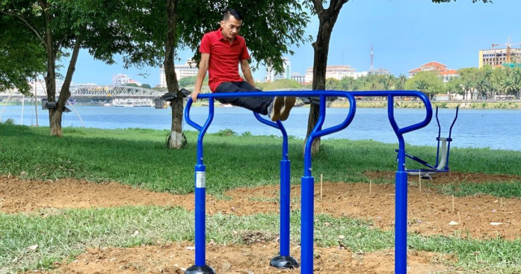 Nông thôn kiểu mẫu với thiết bị thể thao ngoài trời
